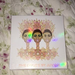 The Douce eyeshadow palette Juvia’s place